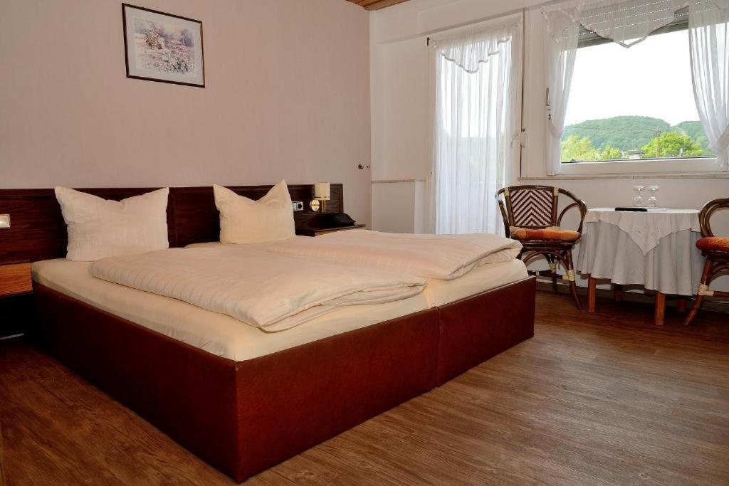 Weinhaus Hotel Zum Josefshof Graach Eksteriør bilde